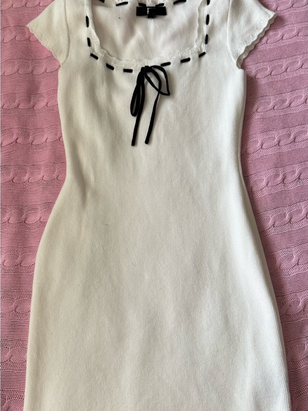 Madden NYC White Knit Cap-Sleeve Dress with Black Bow Trim